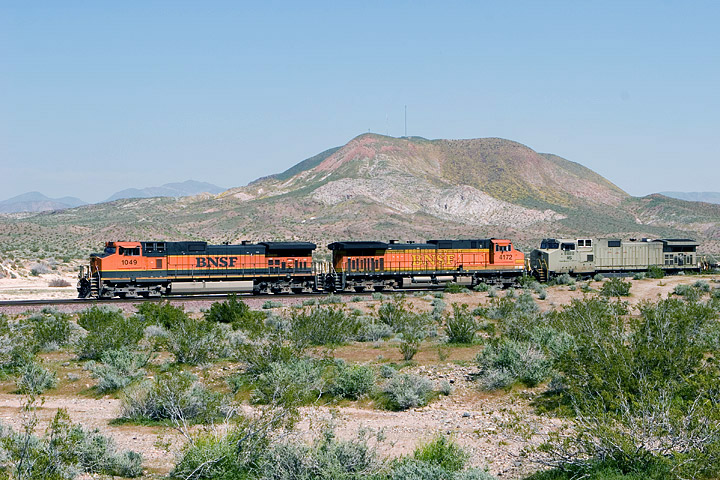 BNSF 1049