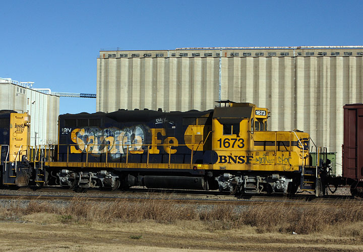 BNSF 1673