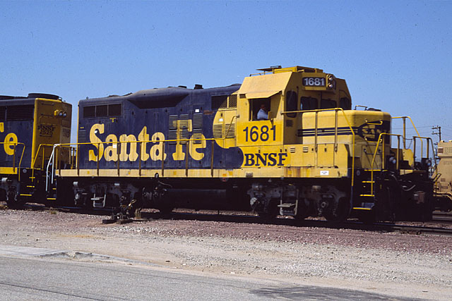 BNSF 1681