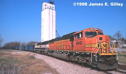 BNSF 9840